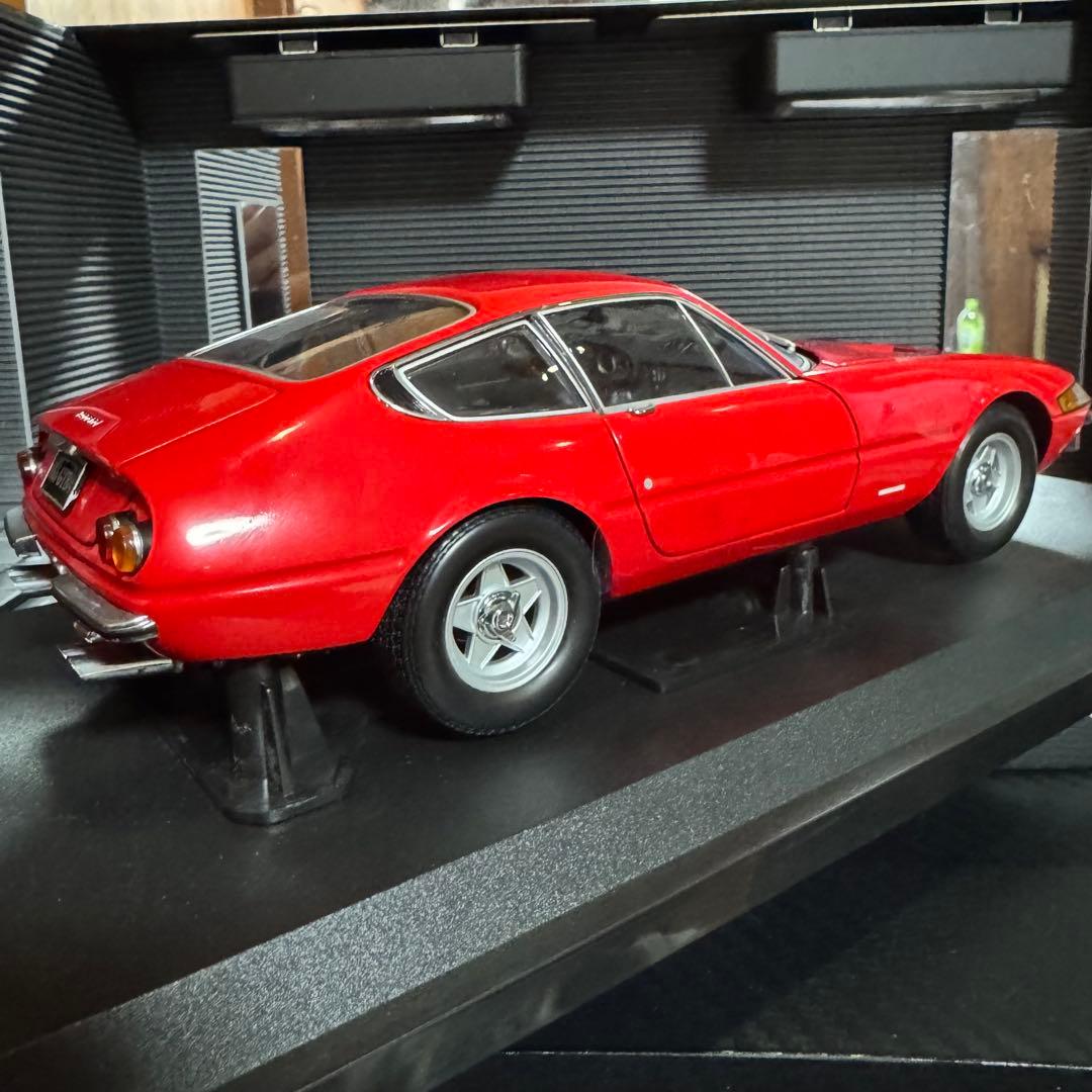 絶版未展示品 京商 1/18 フェラーリ 365GTB/4 デイトナ ’69