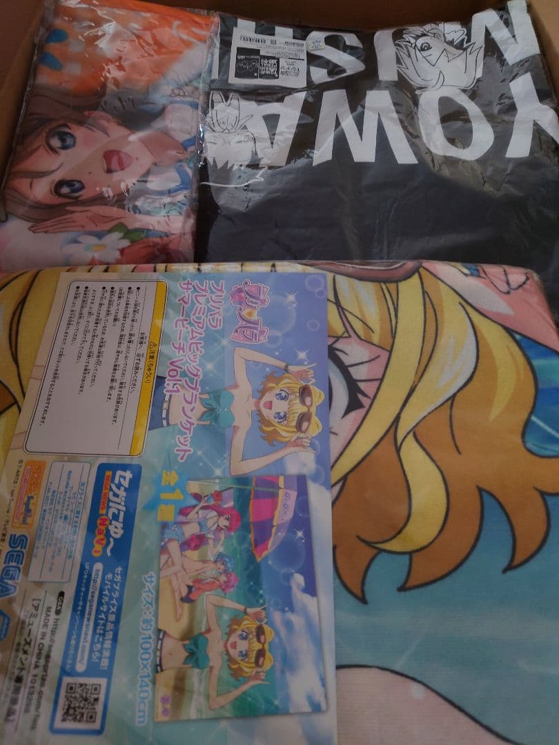 アニメ、キャラクターグッズ約1000点まとめ売り（缶バッジ、アクスタなど）大量