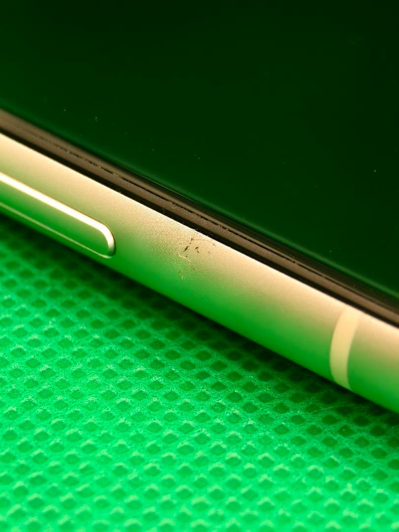 【384中古品】iPhone11 128GB ホワイト バッテリー100%