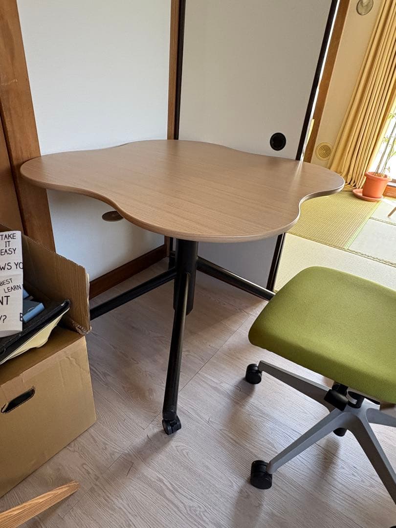 【直接取引のみ】ITOKI soleil ミーティングテーブル