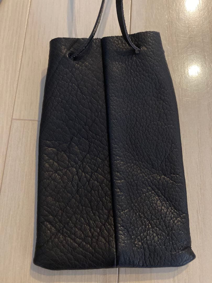 cokia ブラックレザー巾着型ショルダーバッグ