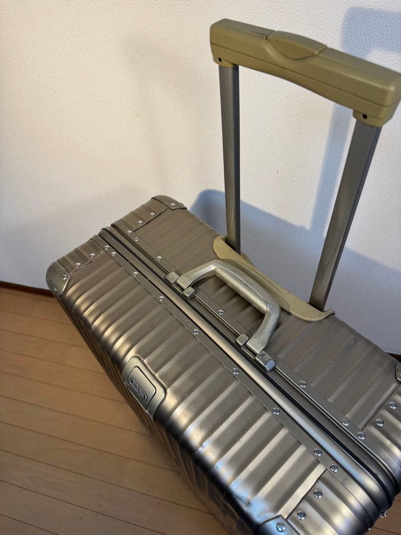 【全車輪交換済】　リモワRIMOWA TOPAS TITANIUM 98L