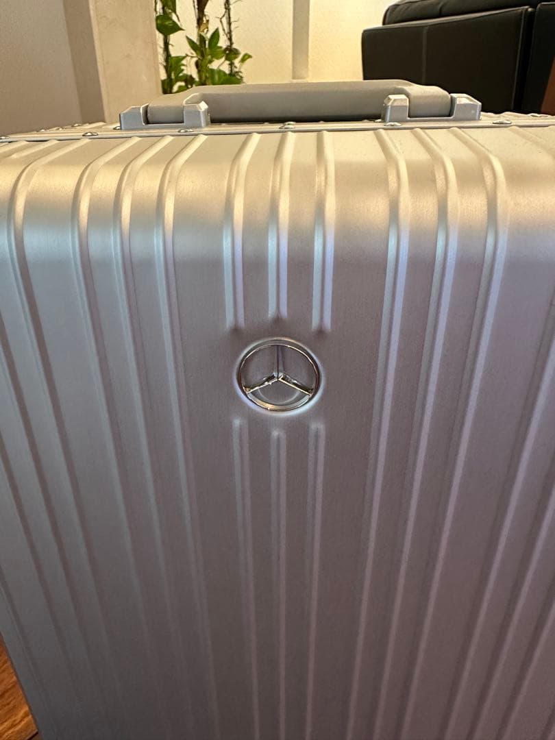 Mercedes-Benz キャリーケース　32L