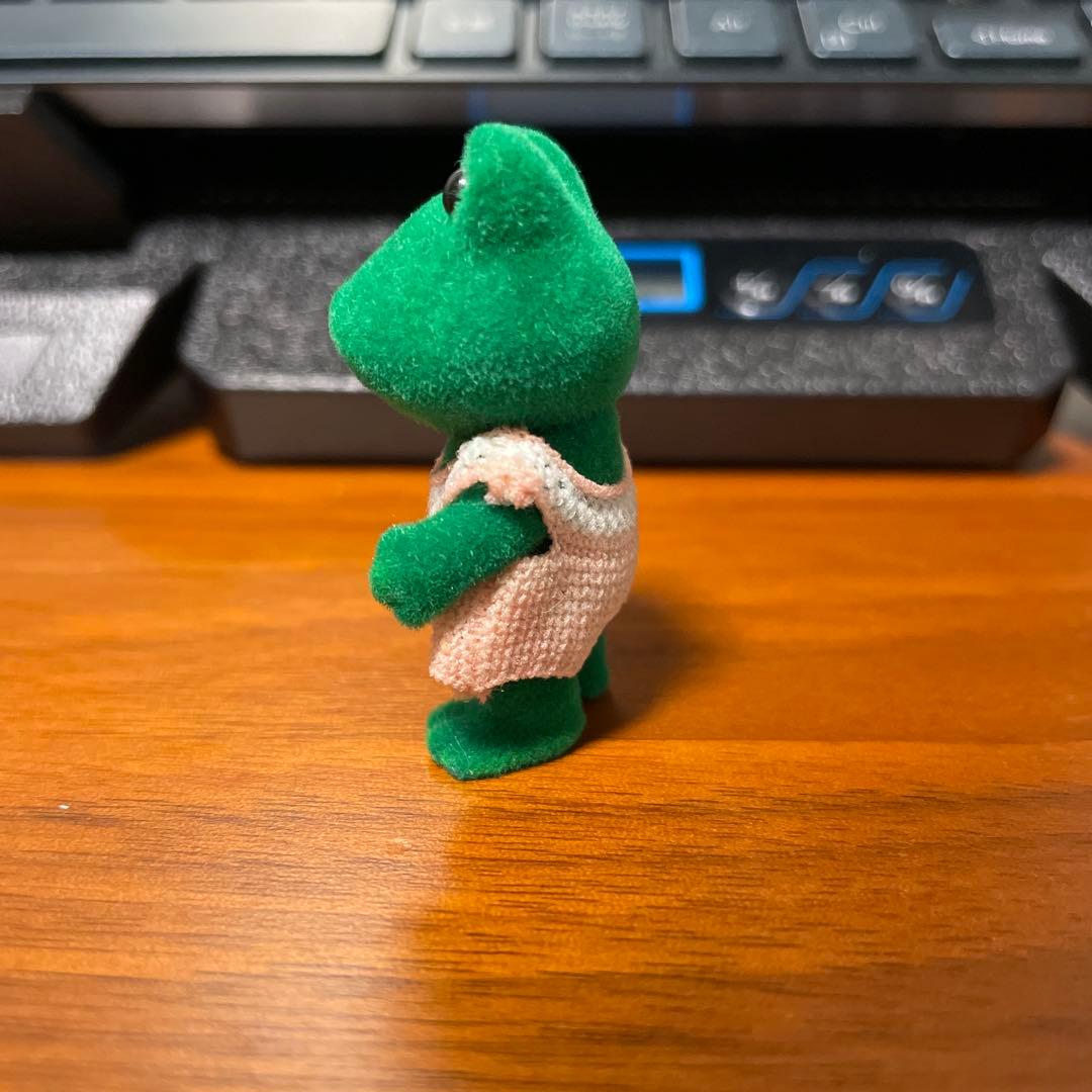 シルバニアファミリー　カエル　赤ちゃん　美品　未使用に近い