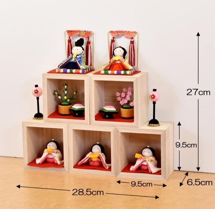 送料無料 ￥24200➡️￥19840 好みに重ねて楽しむ 桐箱入り雛飾りセット