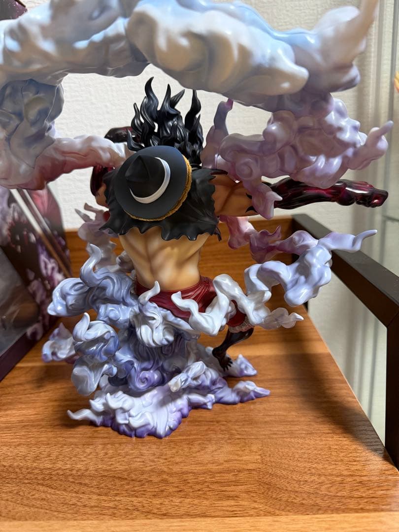 ワンピース POP maximum ギア4 スネイクマン ルフィ　フィギュア