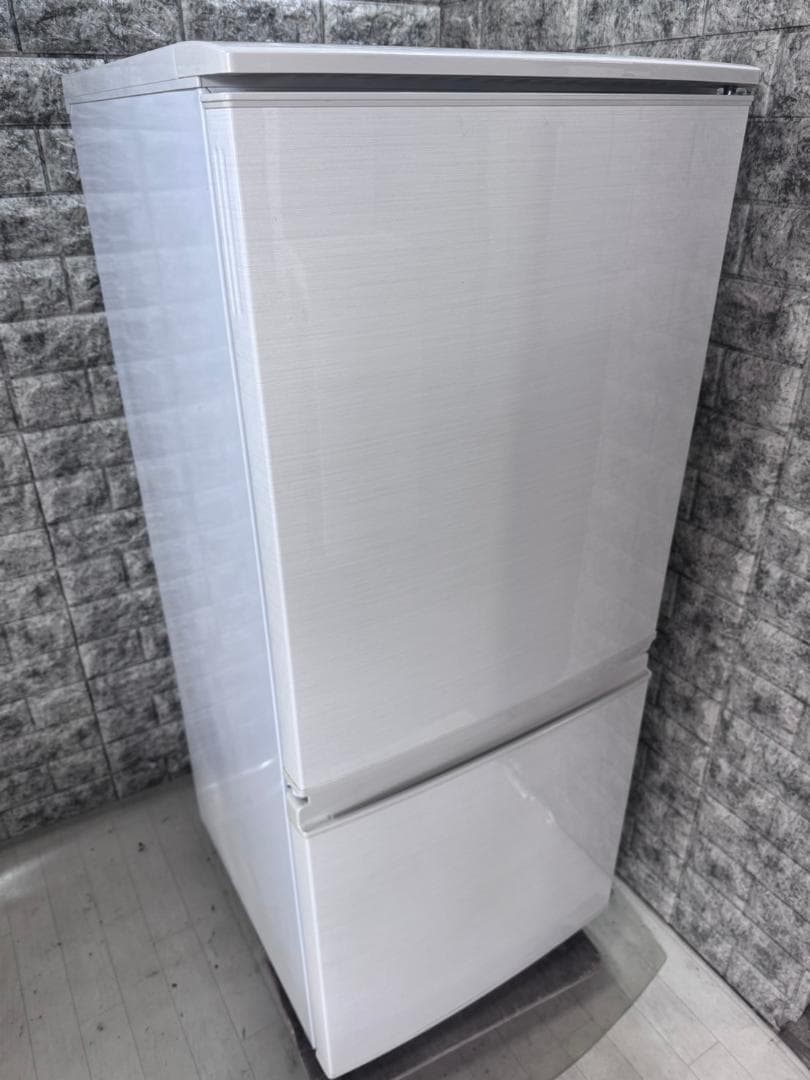 大阪送料無料★3か月保障付き★冷蔵庫★2017年★SJ-D14C-W★R-366