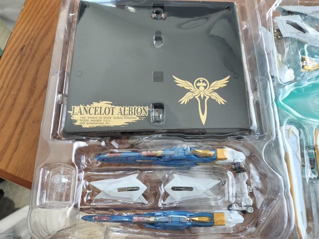 「美品」メタルビルド ランスロットアルビオン