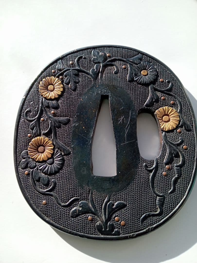 鐔(鍔)　古金工　桃山〜江戸初期