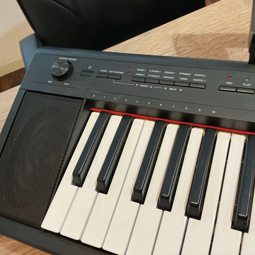 YAMAHA 電子キーボード 2016年製 譜面台・アダプター付き