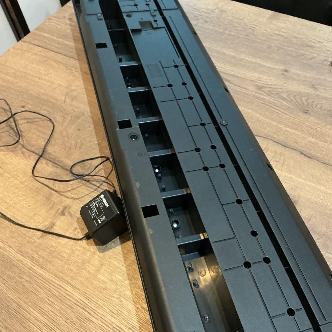 YAMAHA 電子キーボード 2016年製 譜面台・アダプター付き