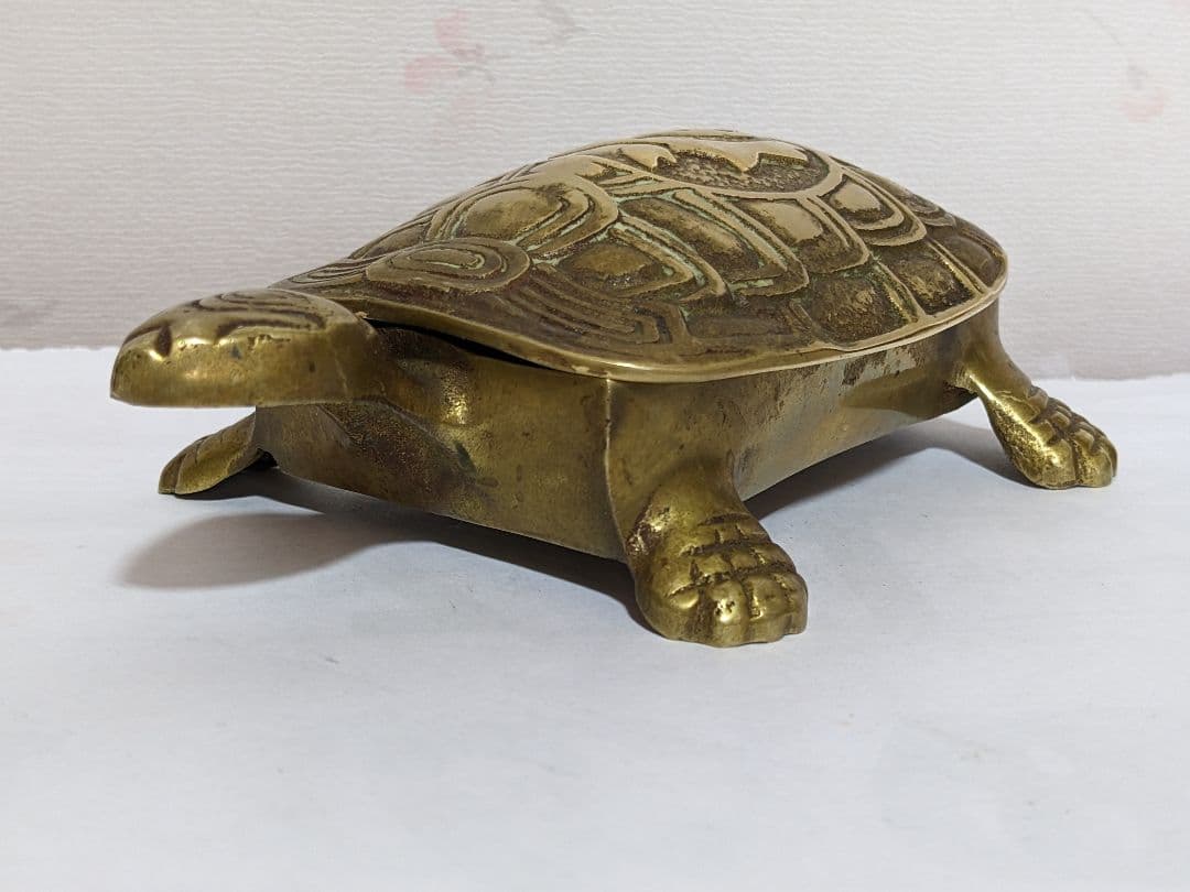 ♦中国 民国時代 銅製 亀形 自在蓋箱 煙草入 コレクション 骨董品アンティーク