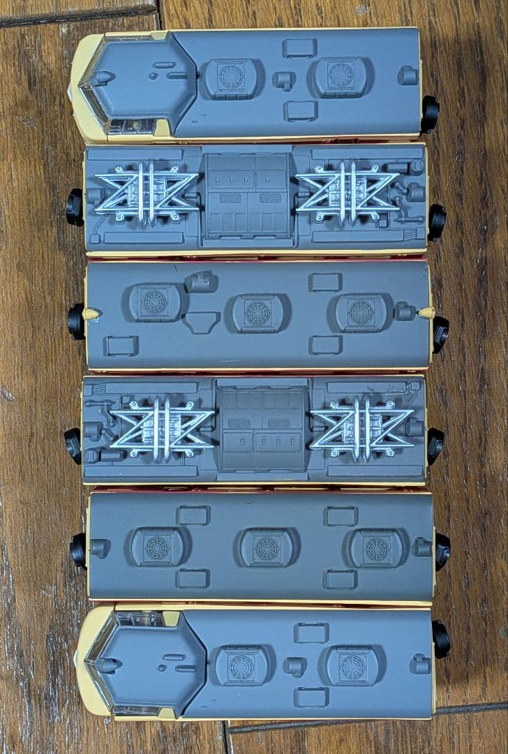 Bトレイン『特急車両5両+6両 動力ユニット3、走行台車6両』