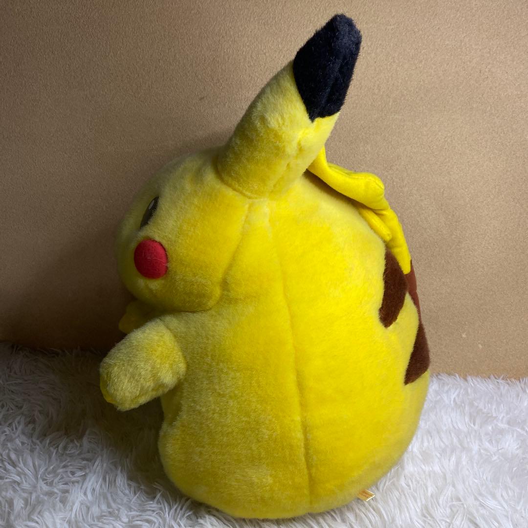 【中古】ポケットモンスター　ピカチュウ　ぬいぐるみ　TOMY