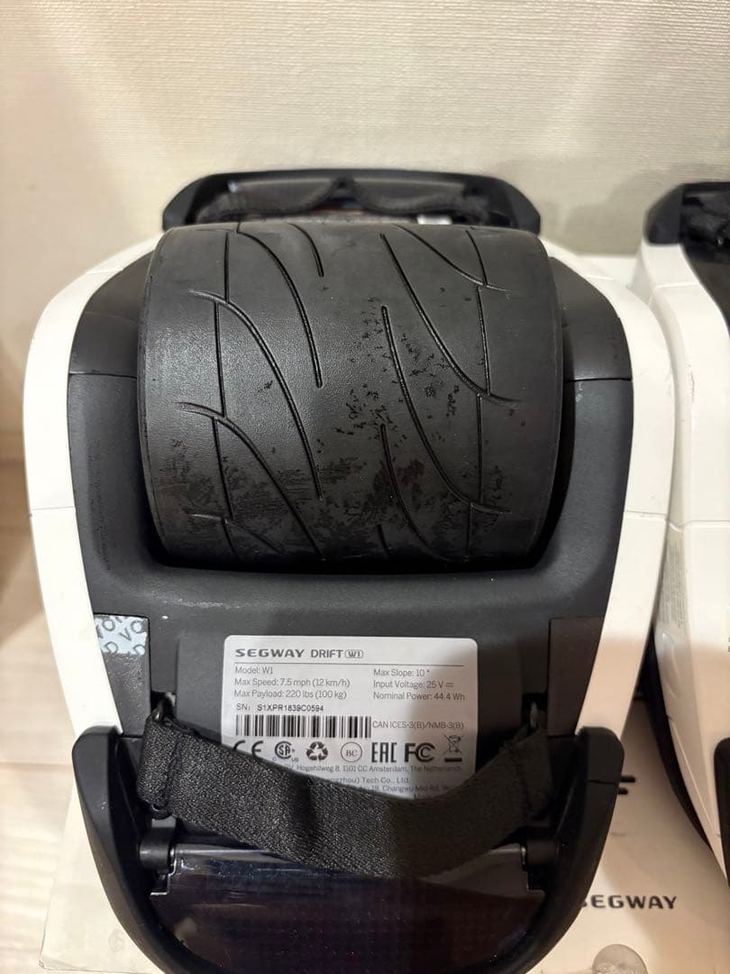 Segway Drift W 電動スケボー