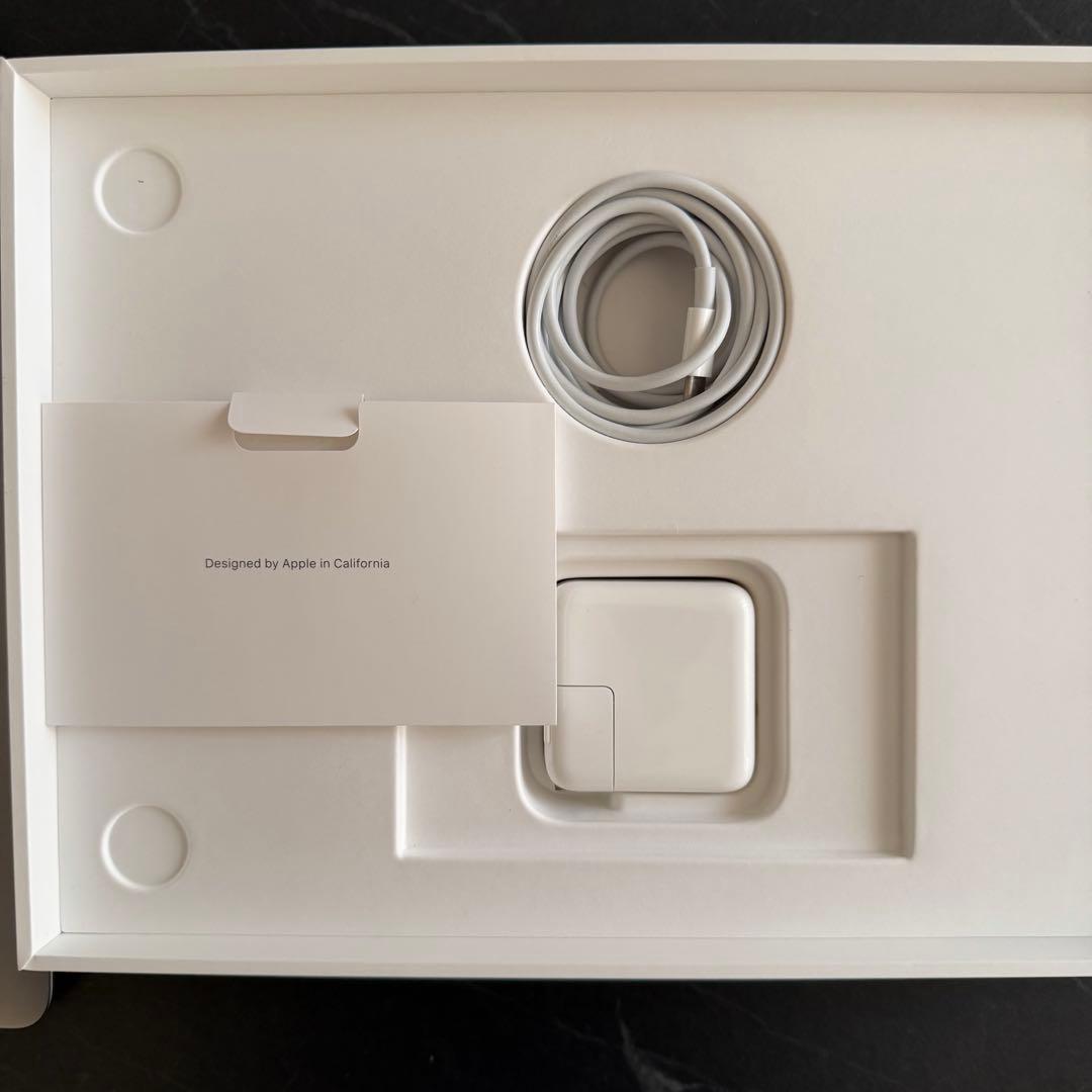 美品　M1 MacBookAir 8GB 256GB MacBook 13インチ