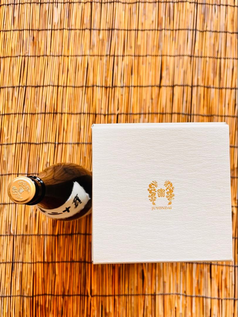 十四代 龍月 空瓶1800ml 専用箱入り