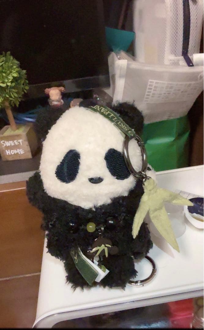 POPMART ポップマート　スカルパンダ lazy panda デコ キラキラ