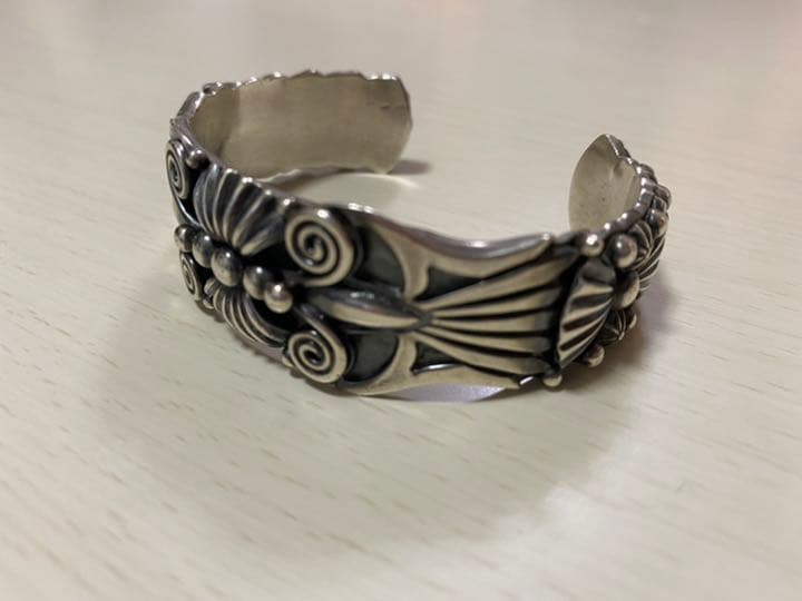 ボン ナバホ族 デルバートゴードン バングル