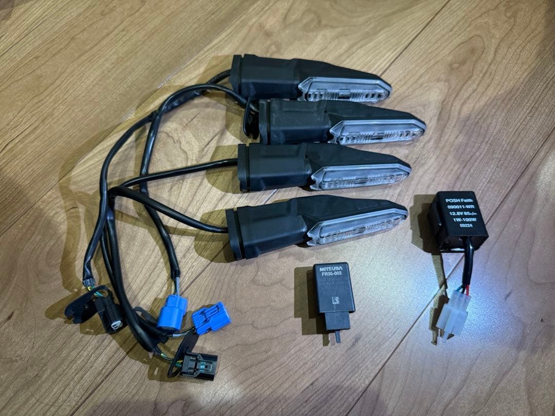 Z900RS 純正　LEDウィンカー4個セット