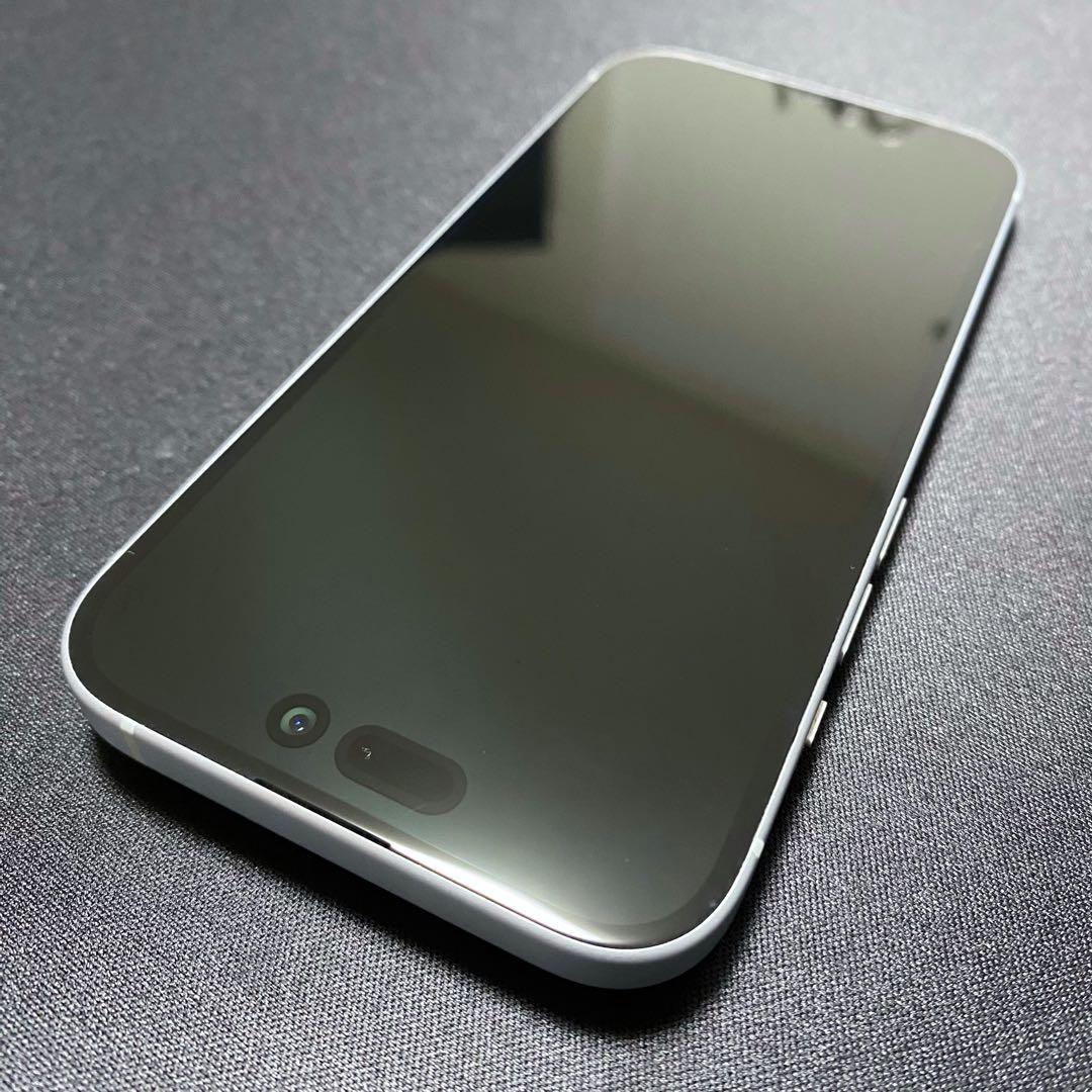 極美品⭐️SIMフリー　iPhone15 ケース付き 即発送