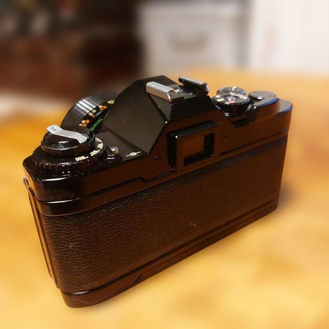 Canon AV-1 一眼レフカメラ 35mmレンズ付き