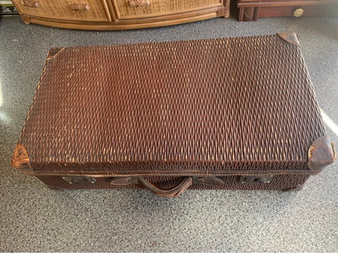 昔のトランクケース　柳行李 革　やなぎごうり 　店舗什器　アンティーク　レア