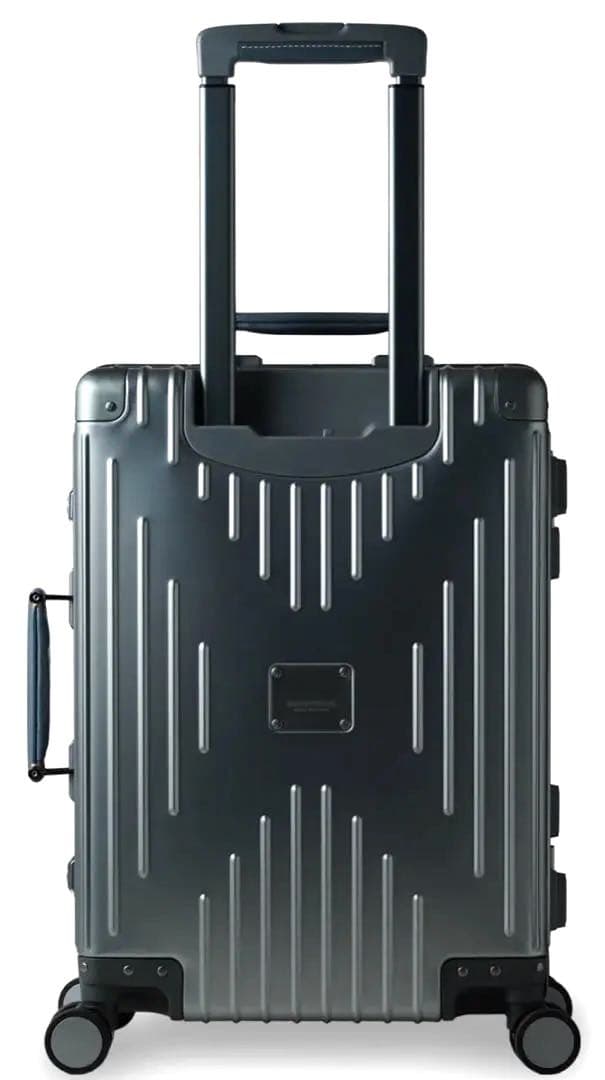 （新品希少）innovator アルミキャリーケース36L新型モデル（グレー系）