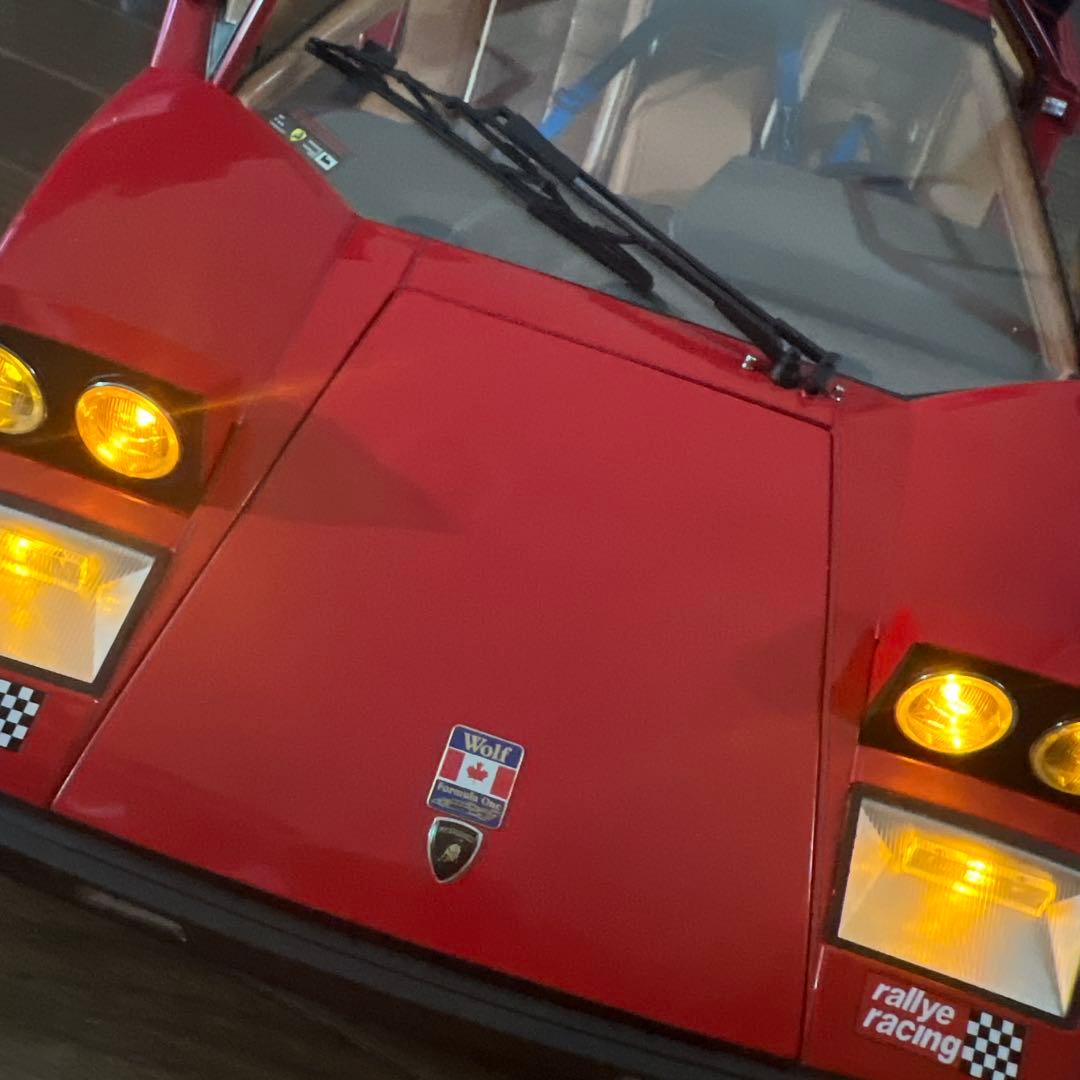 デアゴスティーニ　ランボルギーニカウンタックLP500S とディスプレイベース