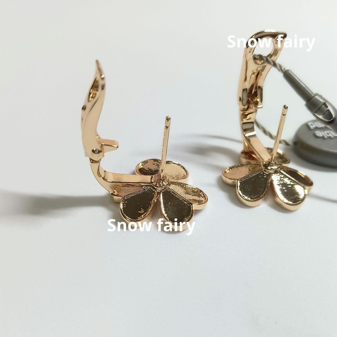 訳あり　三つ葉ピアス　フラワーピアス　イエローゴールドカラー