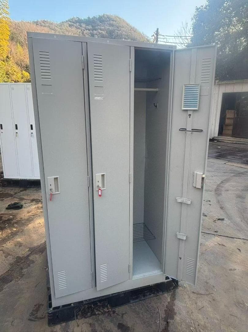 業務用ロッカー 従業員用ロッカー　ホワイト 6人用 鍵付き