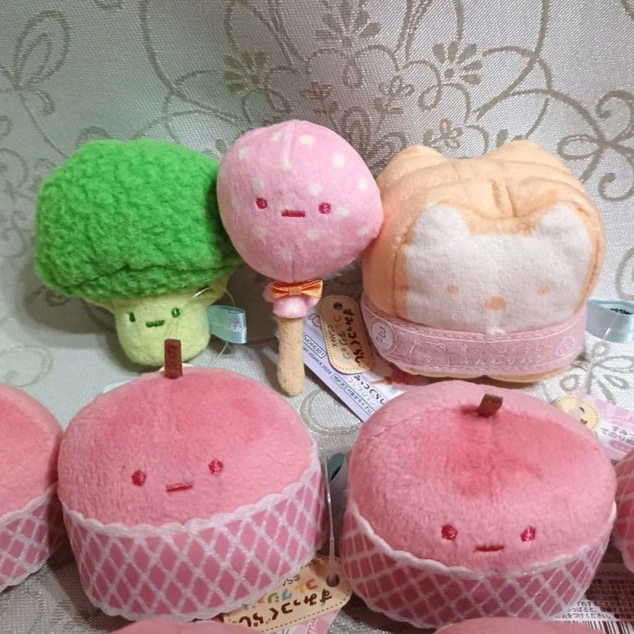 すみっコぐらし　すみっこもの てのりぬいぐるみ　マーケット　りんご 他　計15個