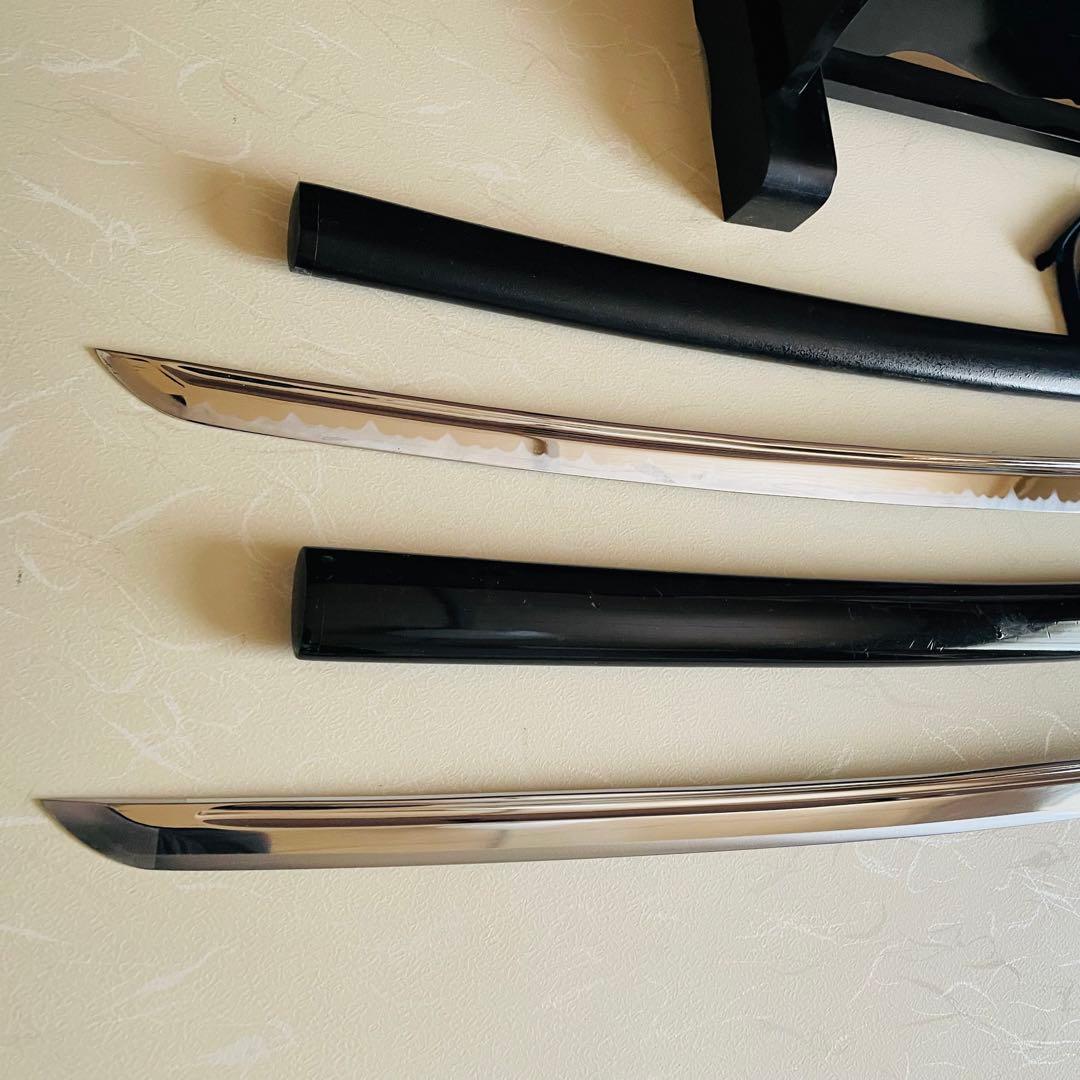 模造刀 日本刀 樋入り刀身　のたれ刃紋 武具 刀剣 刀置き　美品　高級品　w7