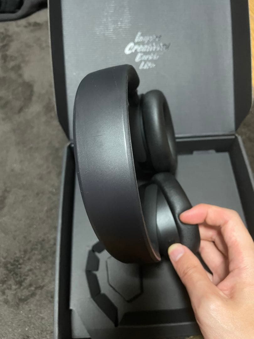 Sennheiser Accentum Wireless ヘッドホン（ケース付）