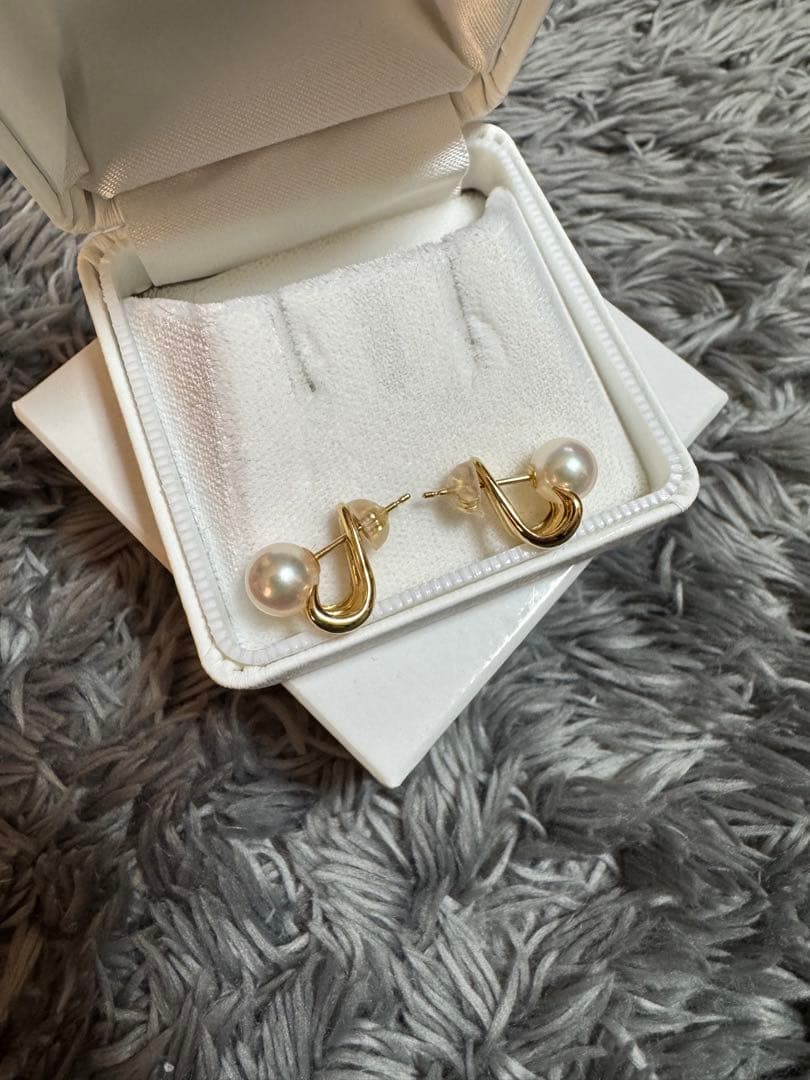 試着のみ！あこやパールピアス あこや真珠 花珠 K18 18金