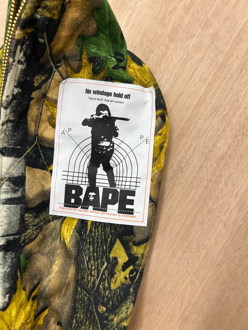 A Bathing Ape 迷彩パーカー