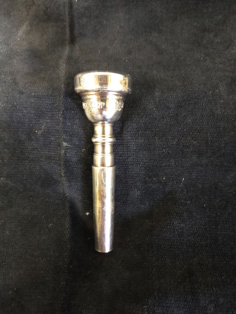 トランペットマウスピース Bach corp 10 1/2D