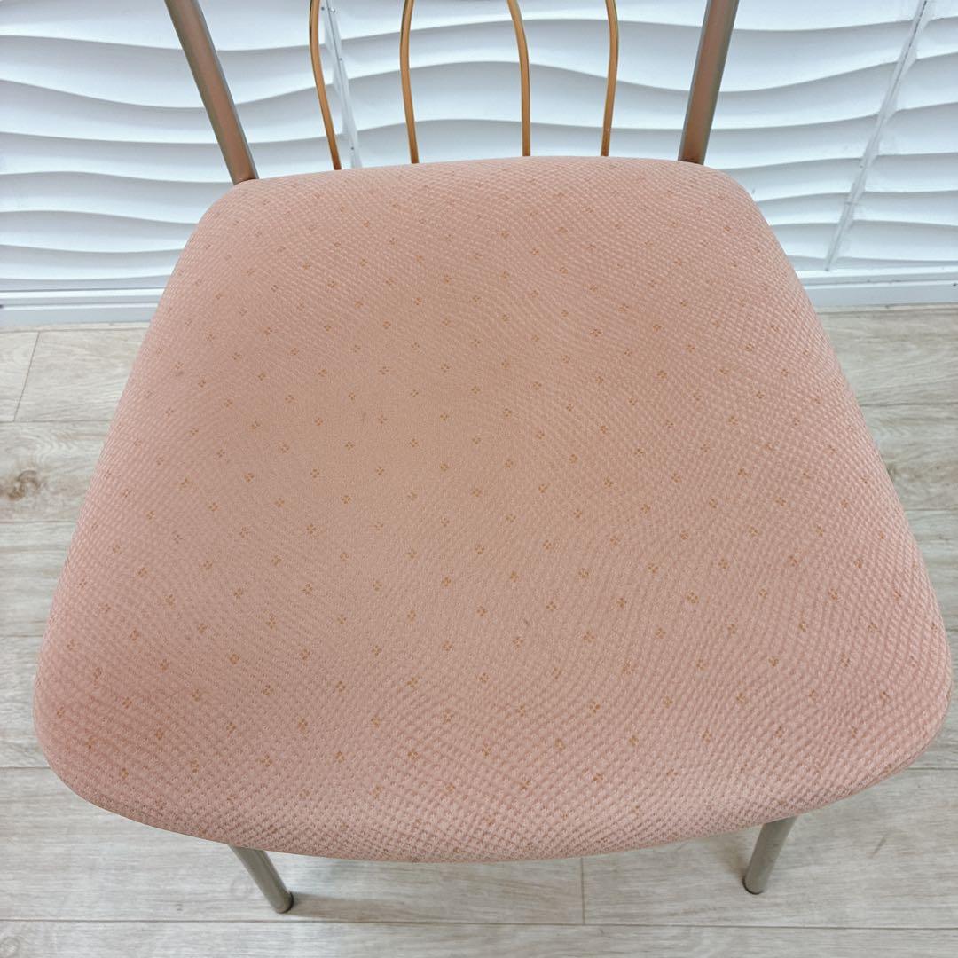 ◇大阪府 神戸市 配達無料！◇イタリア製ガラステーブル◇スペイン製アイアンチェア