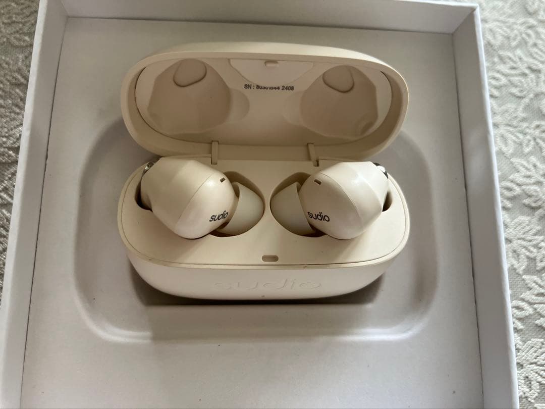 未使用・sudio E3 ハイブリッドアクティブノイズキャンセリングイヤホン