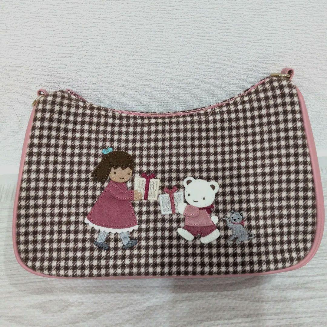 familiar ショルダーバッグ　ポシェット