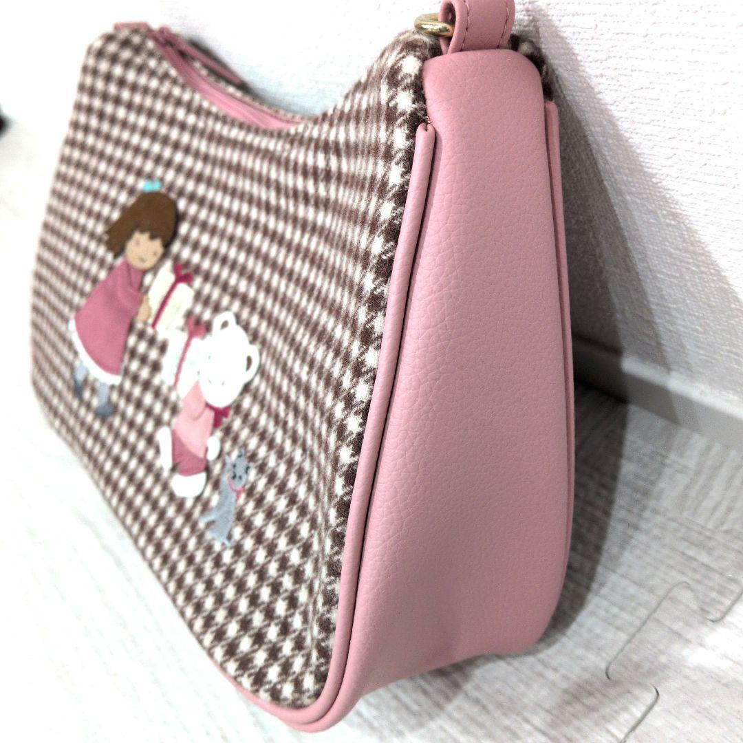 familiar ショルダーバッグ　ポシェット