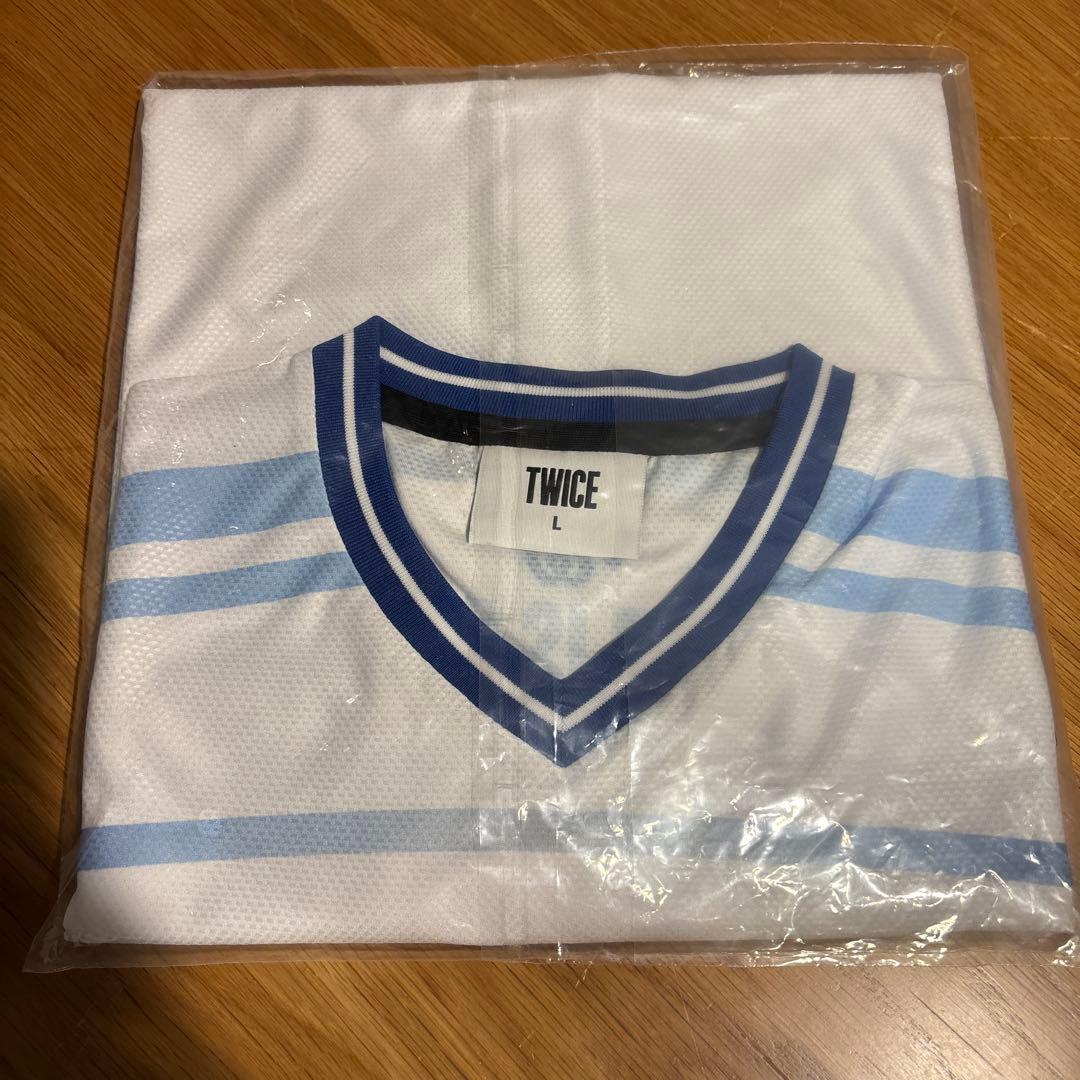 アイドル twice this is for world tour uniform L