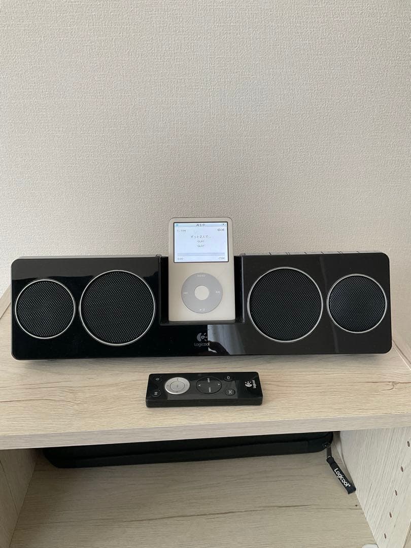 iPod第４世代　30G &logicool スピーカーのセット