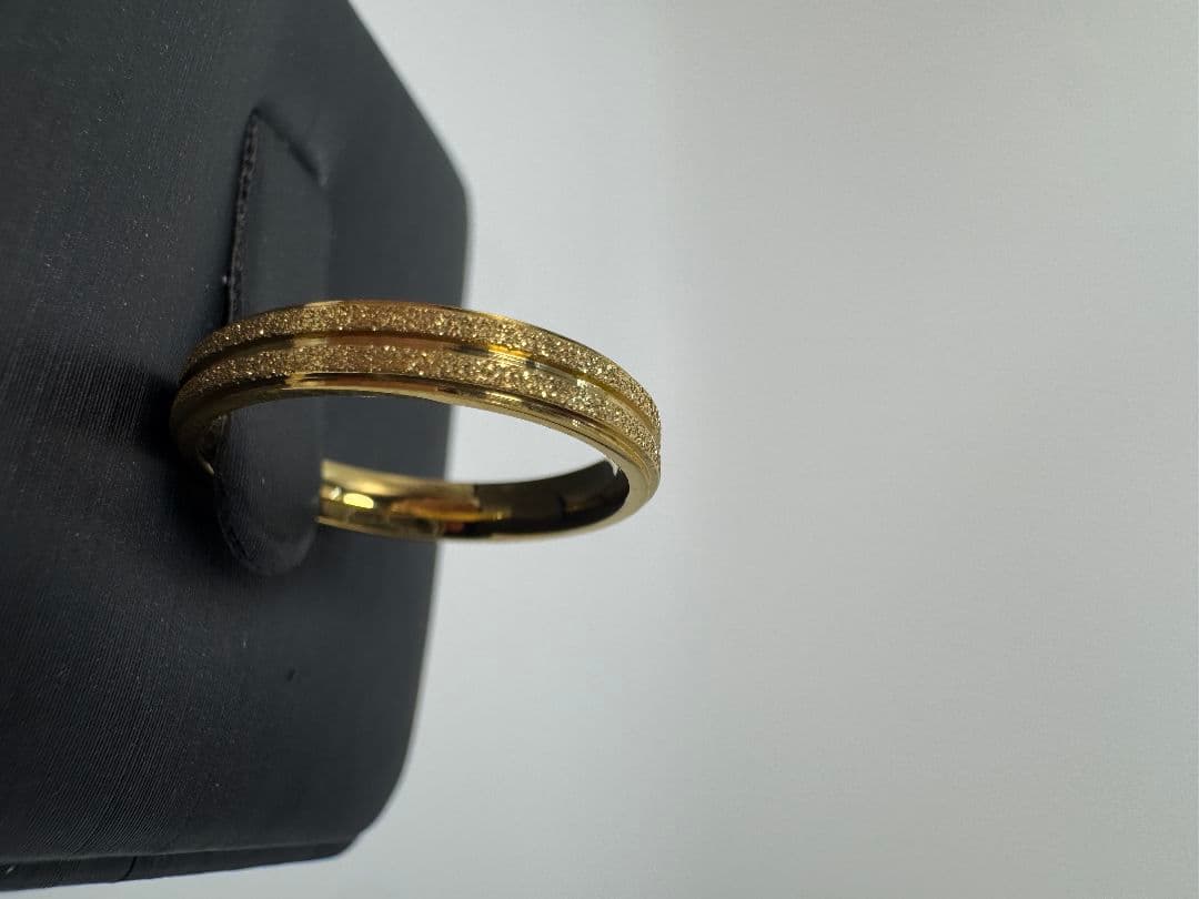 K18ゴールド ストライプリング 1.76g 3.0mm 11号