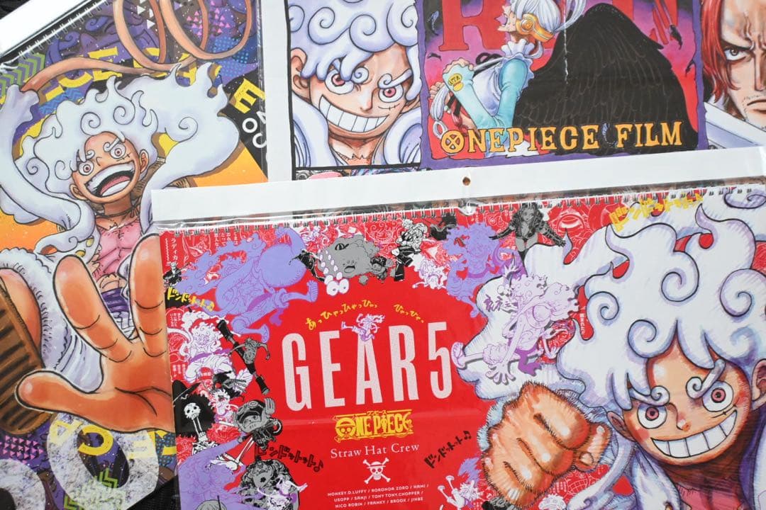 ワンピース　コミックカレンダー　2023 〜2025年