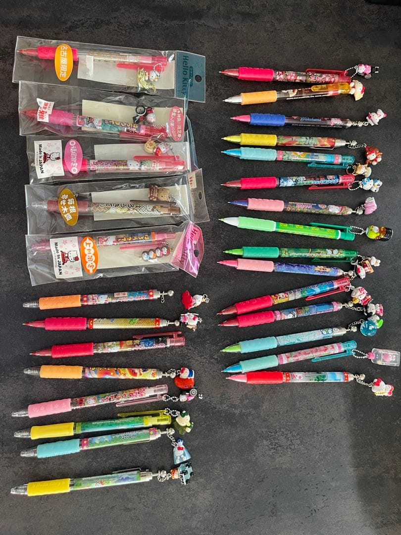 ご当地ハローキティ シャープペン　ボールペンセット 28本　レア