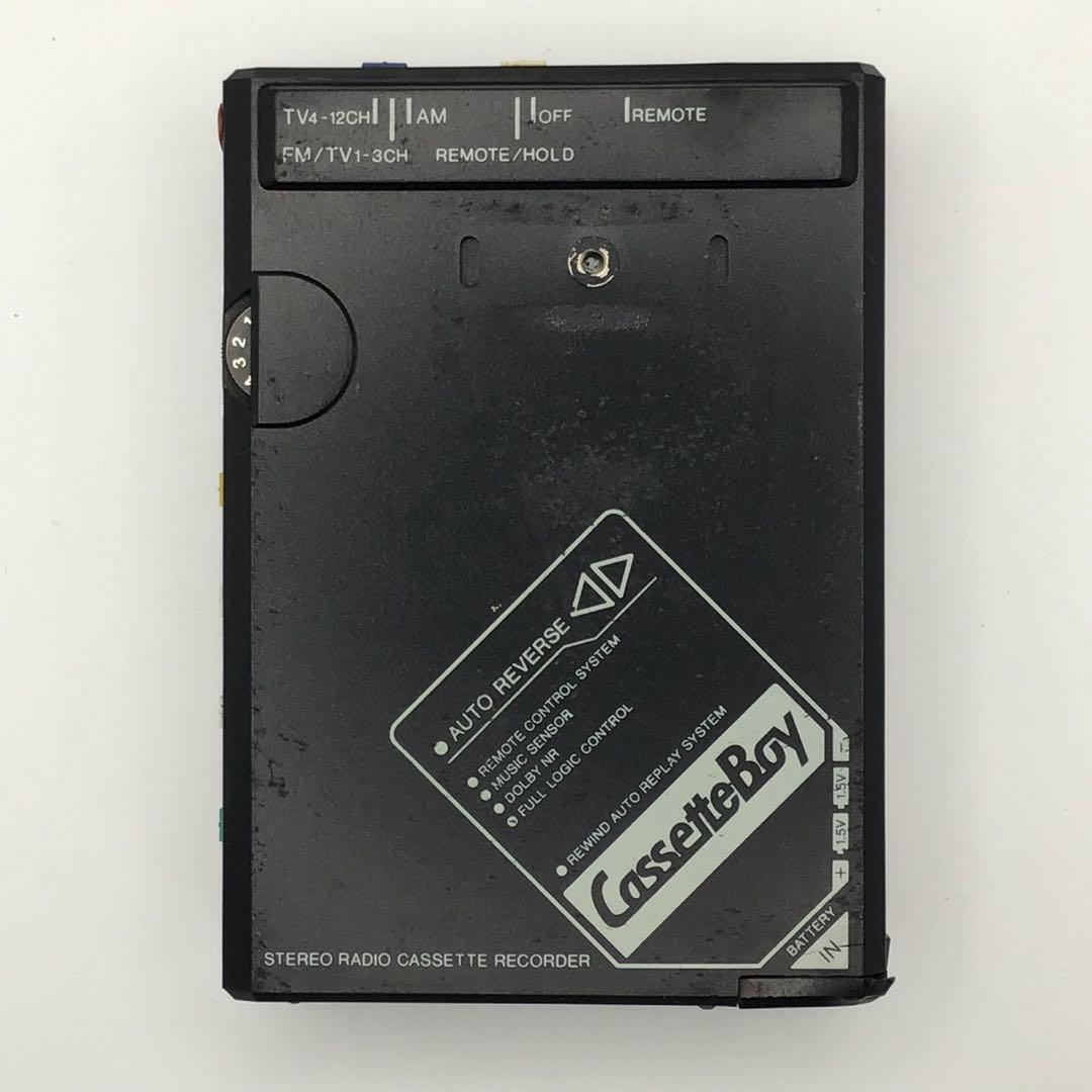 AIWA HS-J8 レッド アイワ カセットプレーヤー ジャンク