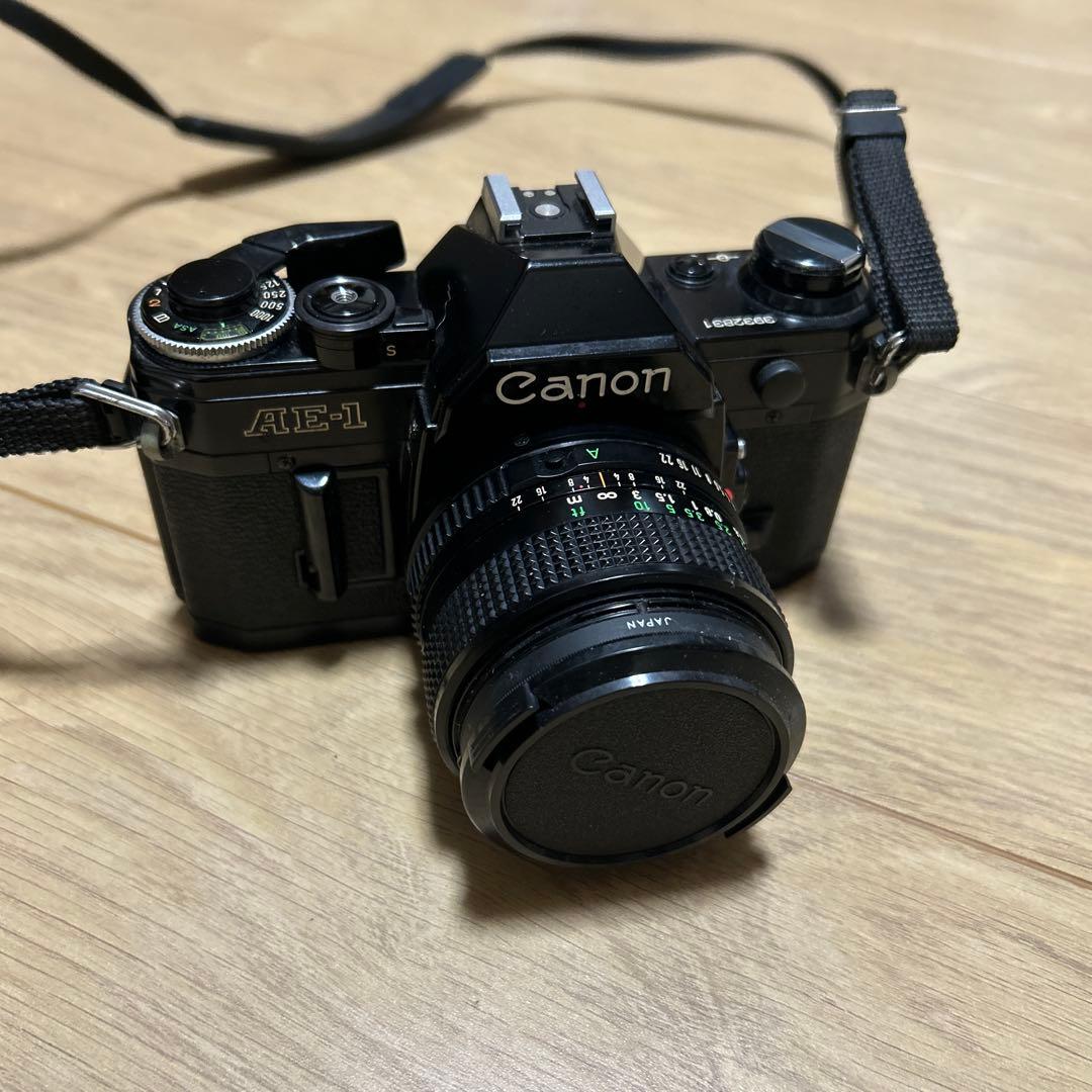 Canon AE-1 フィルム一眼カメラ 28mmレンズ付き