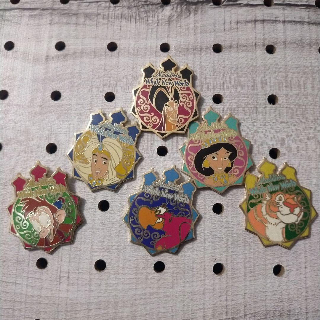 ディズニーシーピンバッジ2005年 6個セット