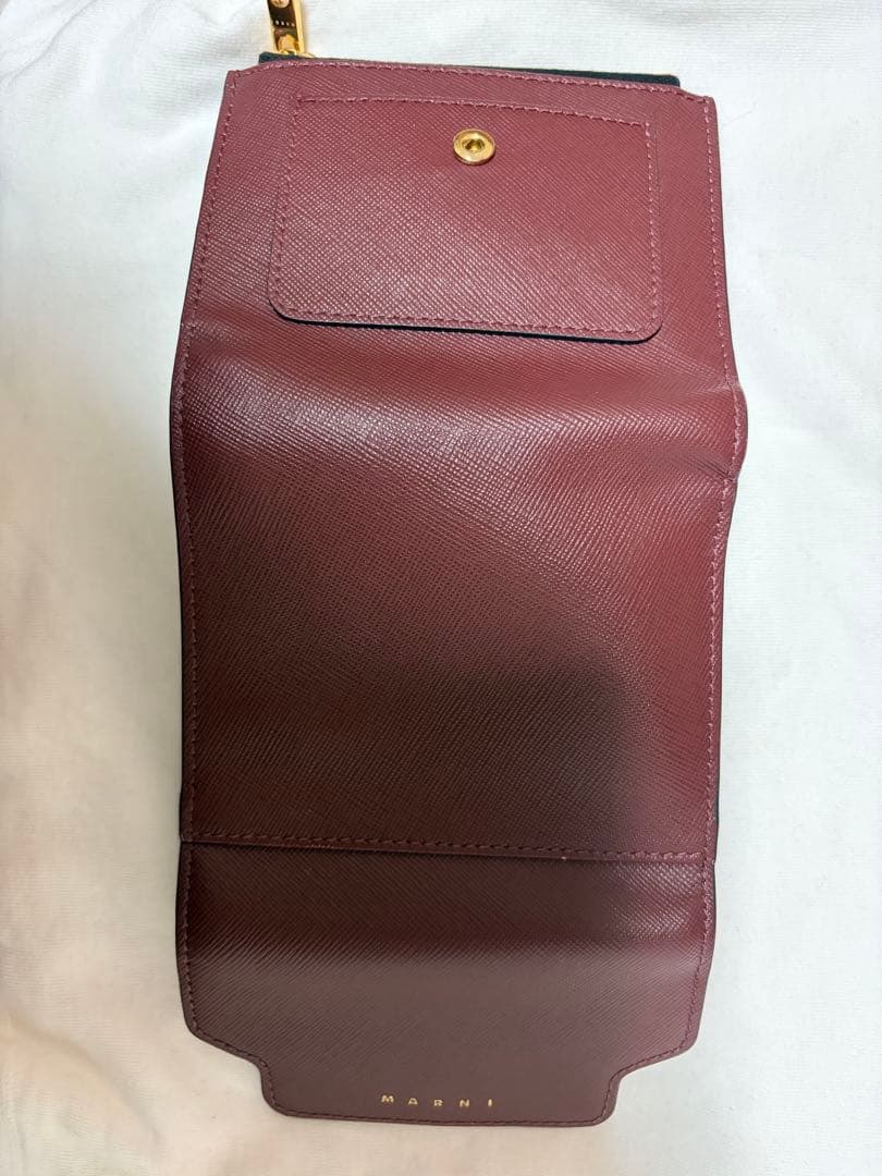 MARNI 二つ折り財布
